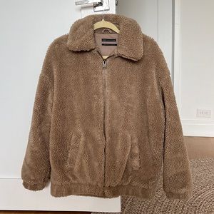 Oversized teddy jacket.